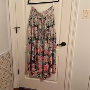 Vguc Anthropologie maxi skirt size medium
